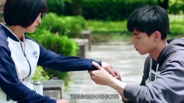 度假的时尚女孩